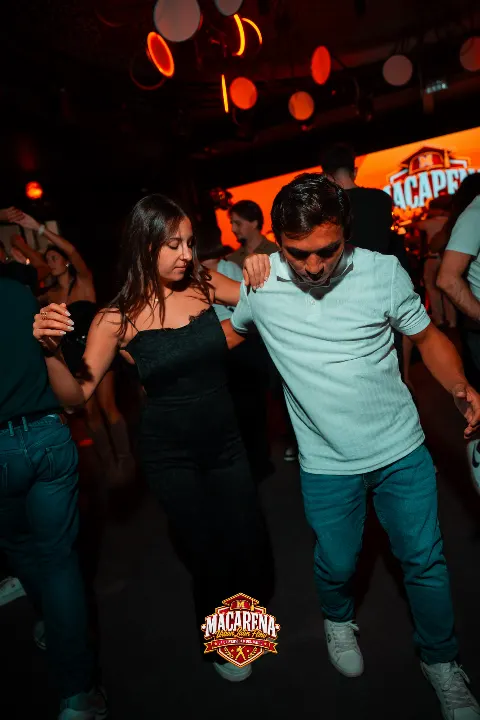 Macarena — 37